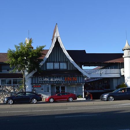 Glass Slipper Inn - Stanford ปาโลอัลโต ภายนอก รูปภาพ