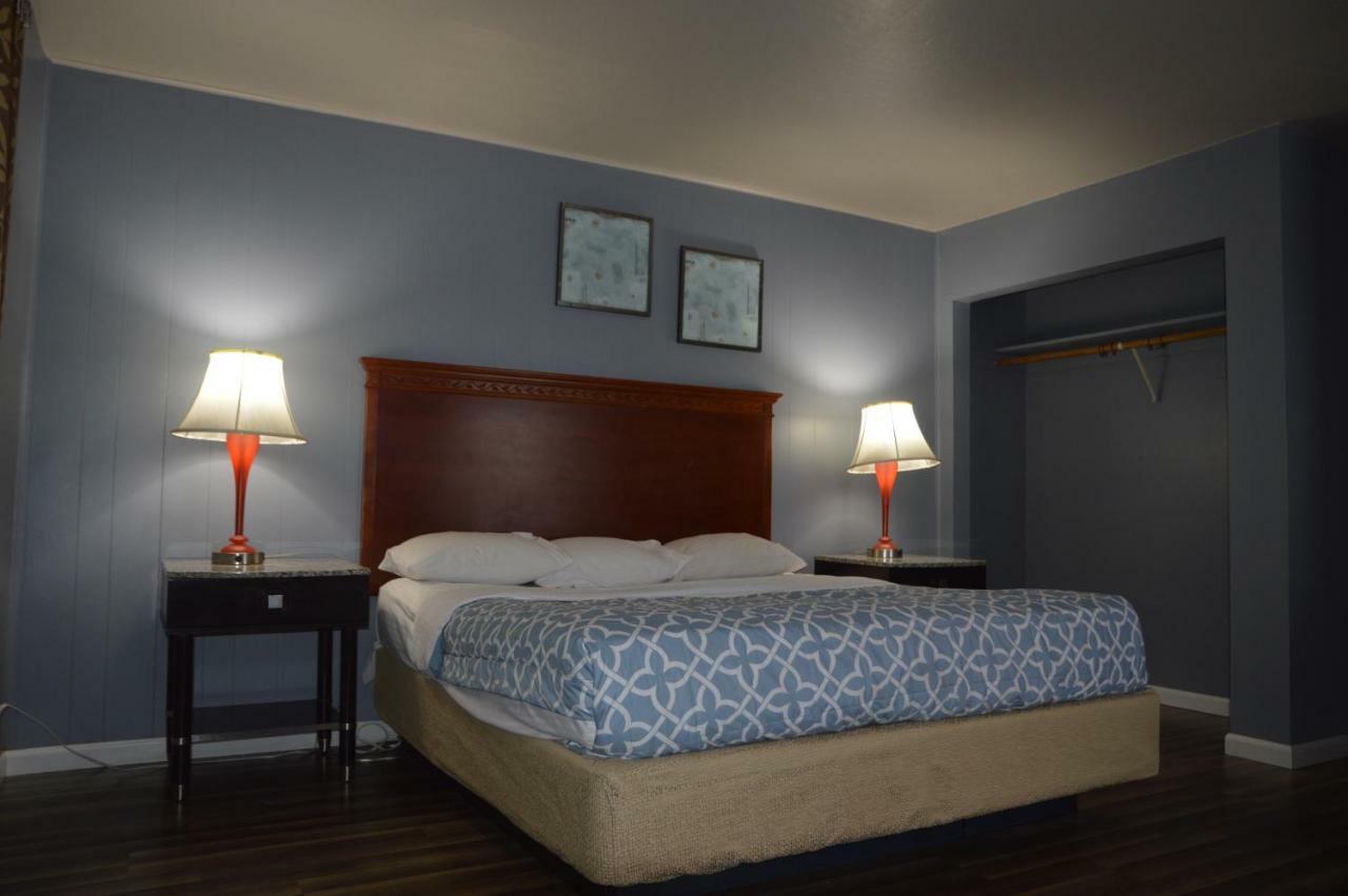 Glass Slipper Inn - Stanford ปาโลอัลโต ภายนอก รูปภาพ