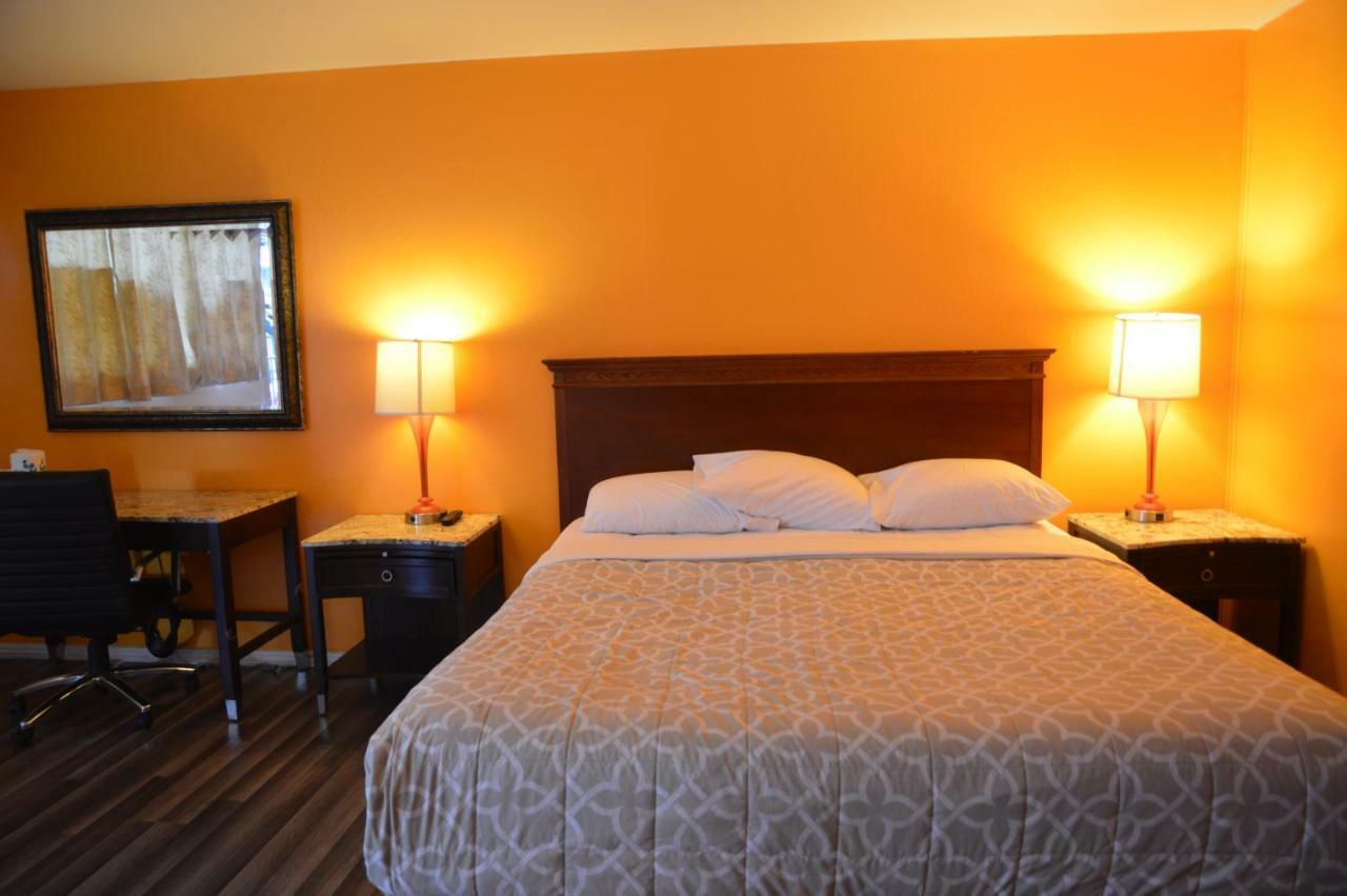 Glass Slipper Inn - Stanford ปาโลอัลโต ภายนอก รูปภาพ